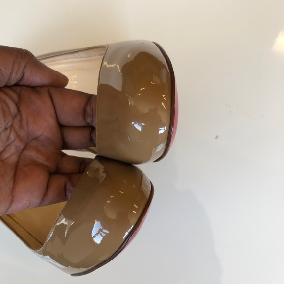 Christian Louboutin Ron Ron Zeppa 100 Nude Wedges - Picture 2 of 7